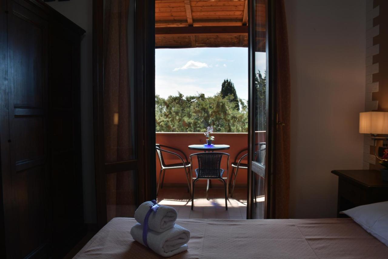 Hotel Villa Paradiso Riparbella Luaran gambar