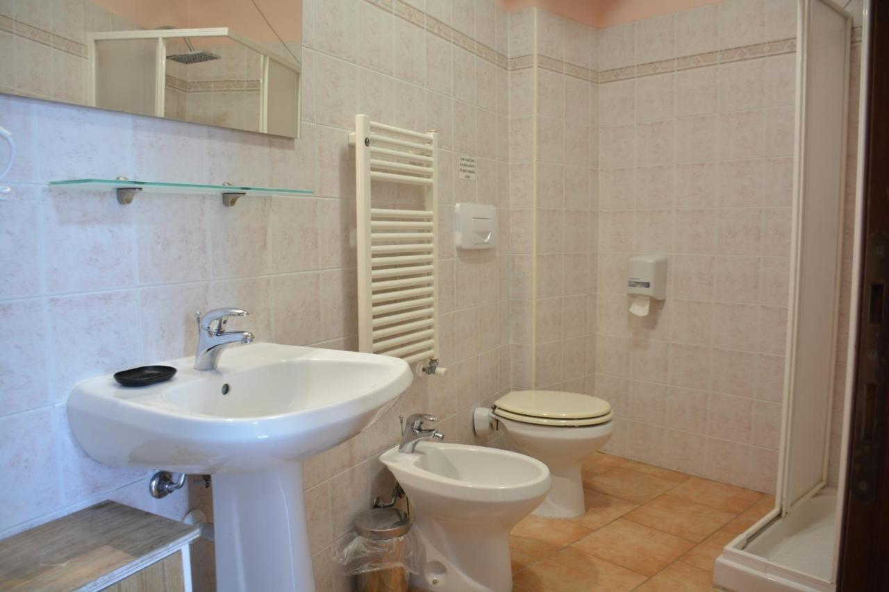 Hotel Villa Paradiso Riparbella Luaran gambar