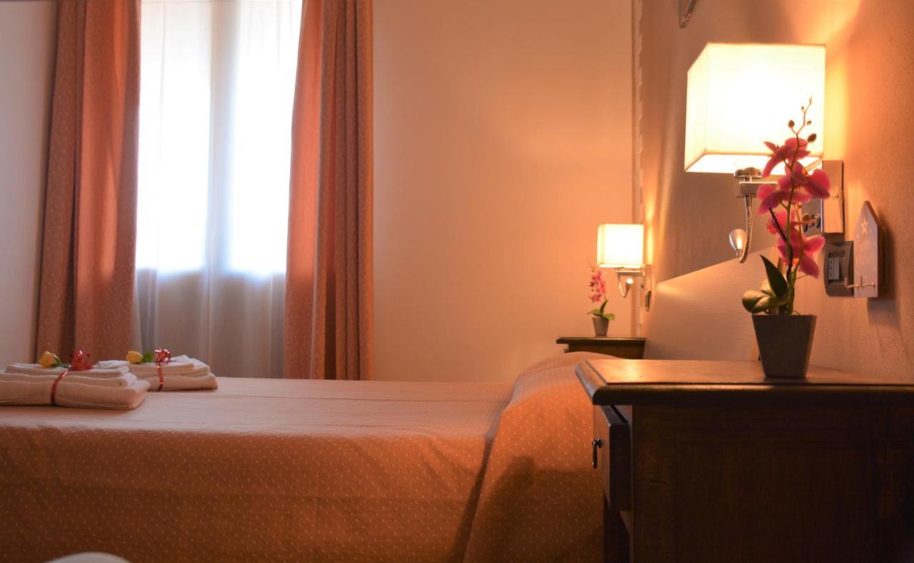 Hotel Villa Paradiso Riparbella Luaran gambar